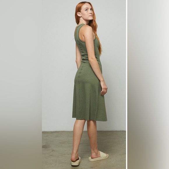 Lunya Restore Fitted Dress in softest cotton sizes Small & Medium Olive green - Picture 2 of 6